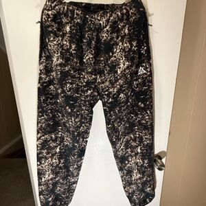 Nike ACG Therma-FIT Wolf Tree Joggers Sweat Pants Size Medium